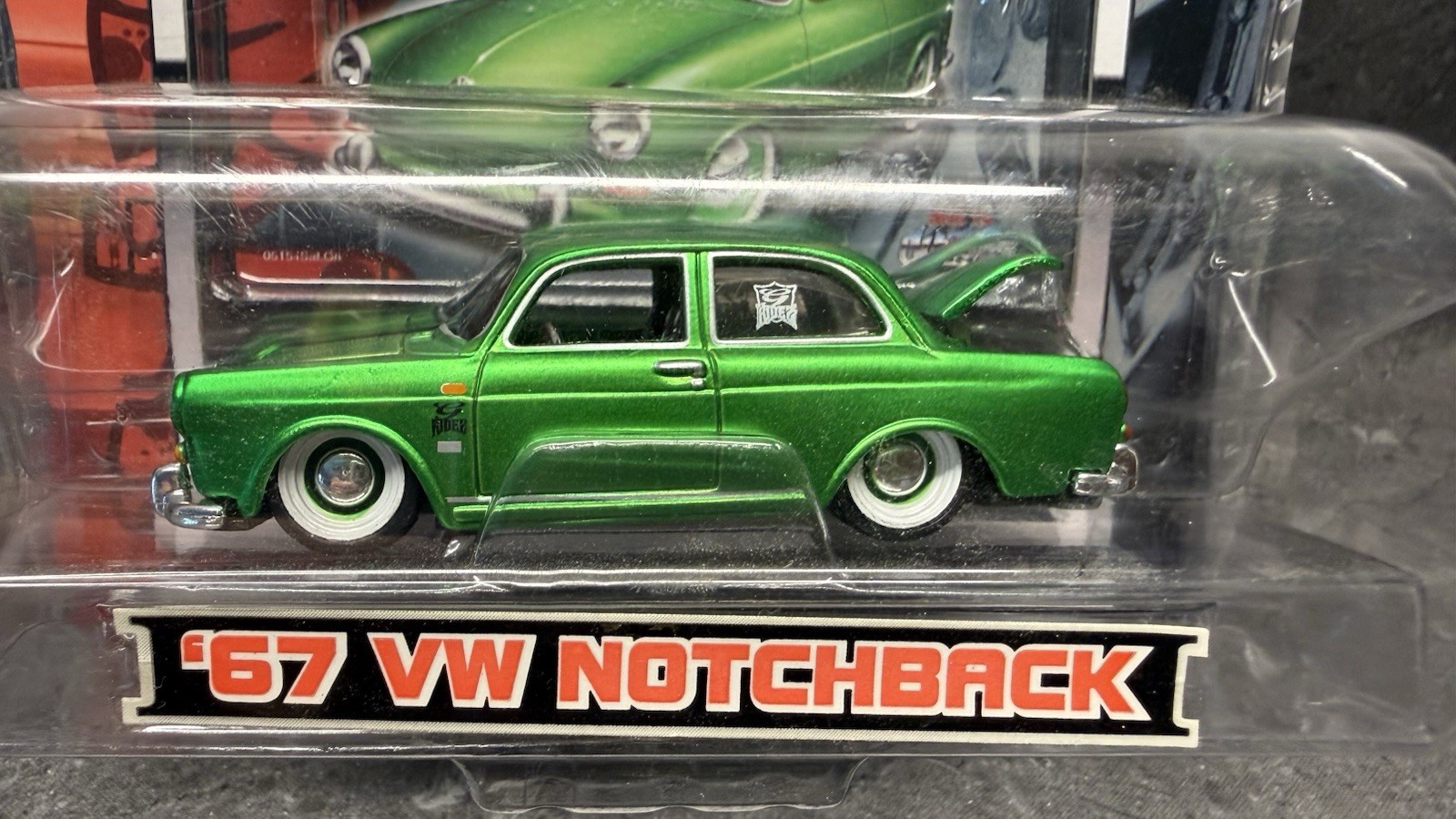 Maisto Urban Diecast Ridez Bugz (2006) Green ’67 VW Notchback Toy Car