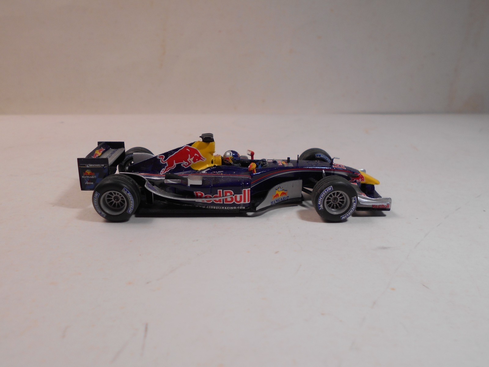 Minichamps – 1:43 – Red Bull Racing – Showcar – C. Klien – 2005 – #15 – No Box