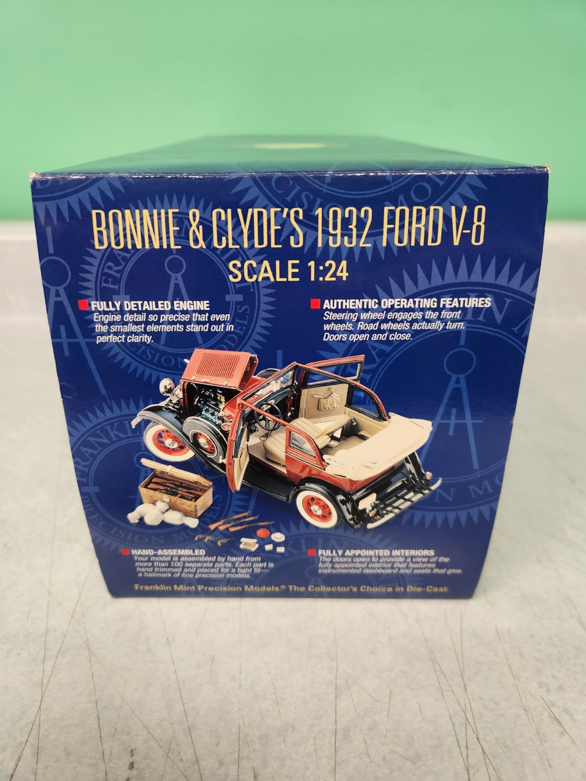 Franklin Mint 1/24 Diecast 1932 Ford V8 Bonnie and Clyde’s BOX AND ALL PAPERS
