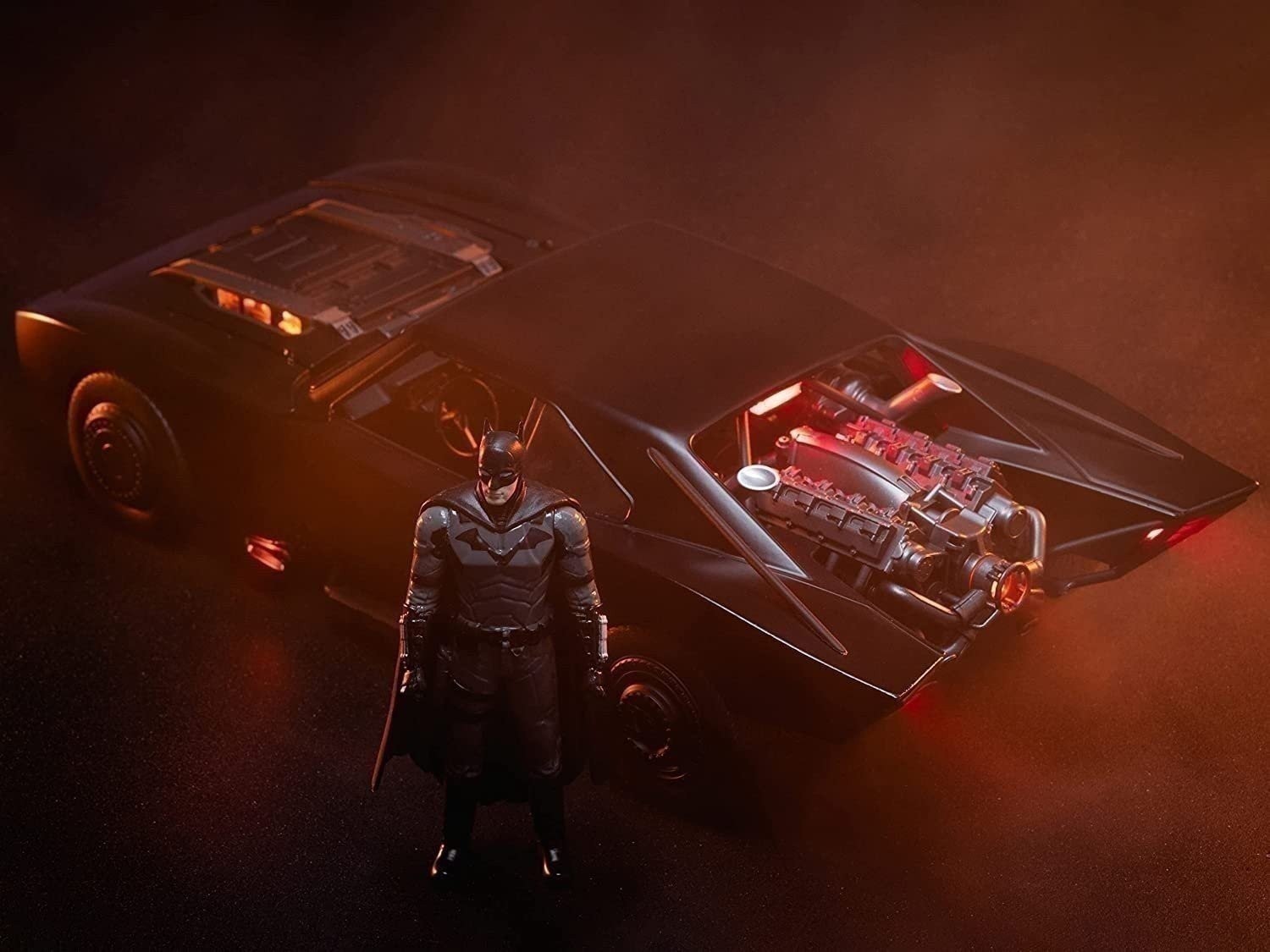 Jada Toys DC Comics The Batman 1:18 Batmobile with Lights Die-cast Car &…