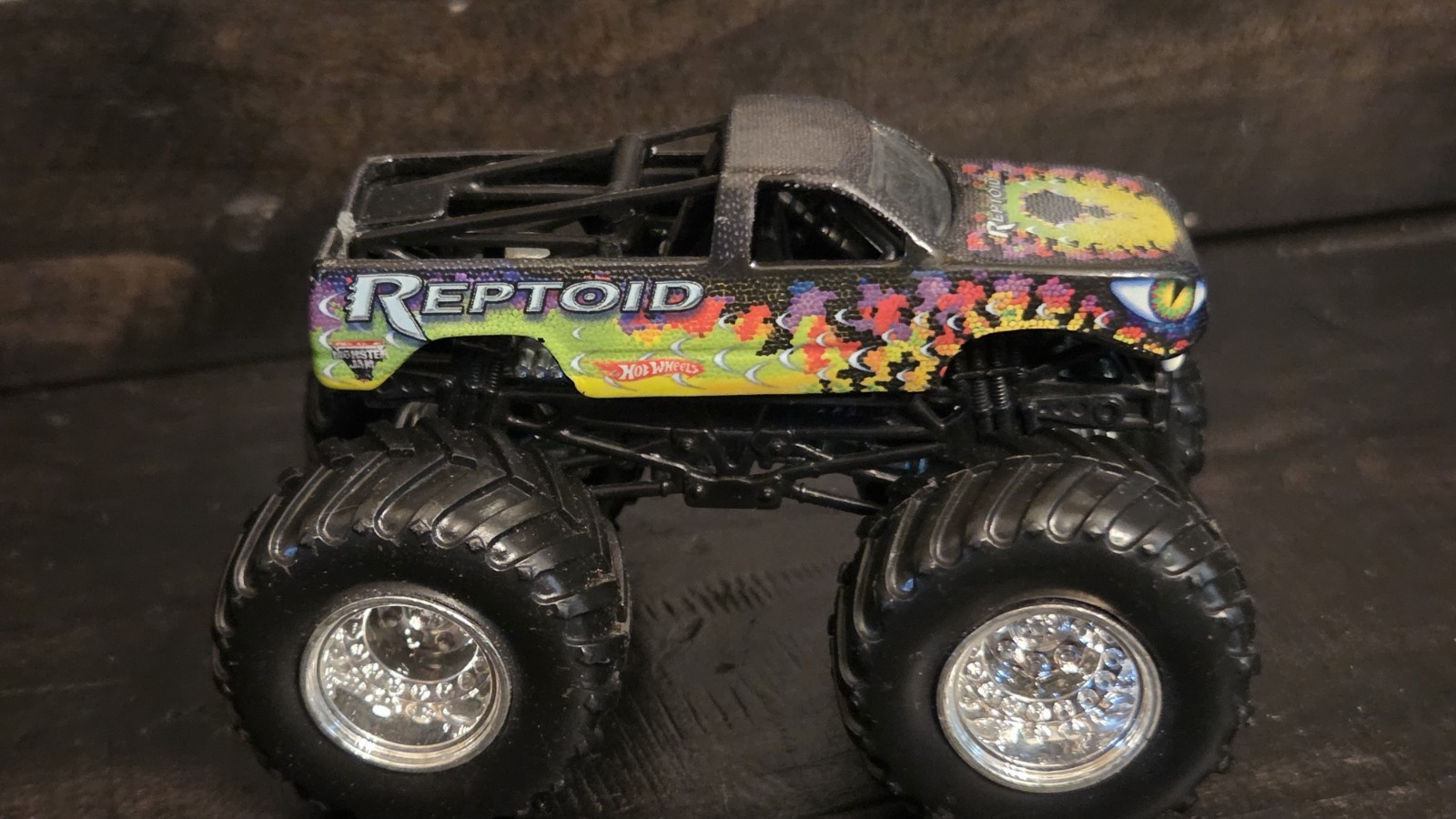1:64 Hot Wheels 2008 Monster Jam Reptoid w/ Chrome Wheels & Battle Cat 2022 Lot