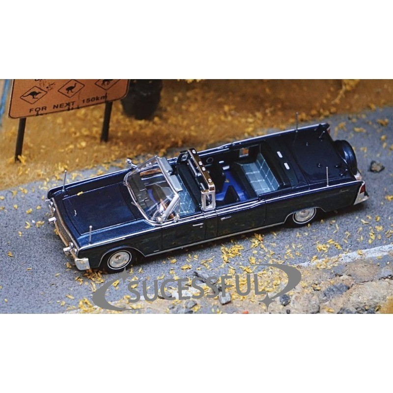 GOC 1/64 Blue Continental X100 HEC Luxury Sedan Diecast Metal Car Sealed