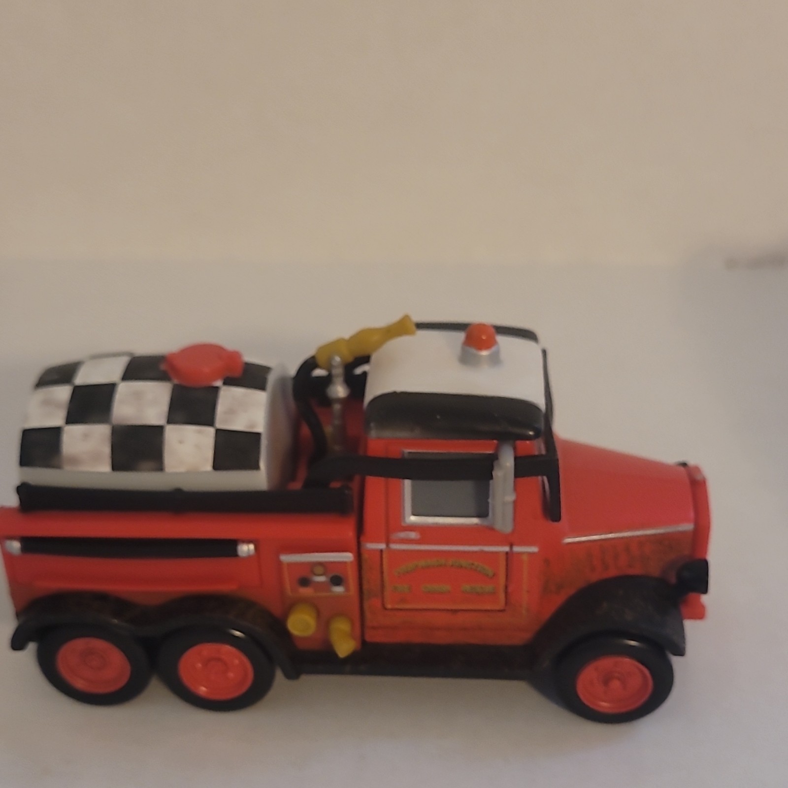 Disney Planes Fire & Rescue Mayday Fire Truck Mattel BDB83 McDonald’s Toy
