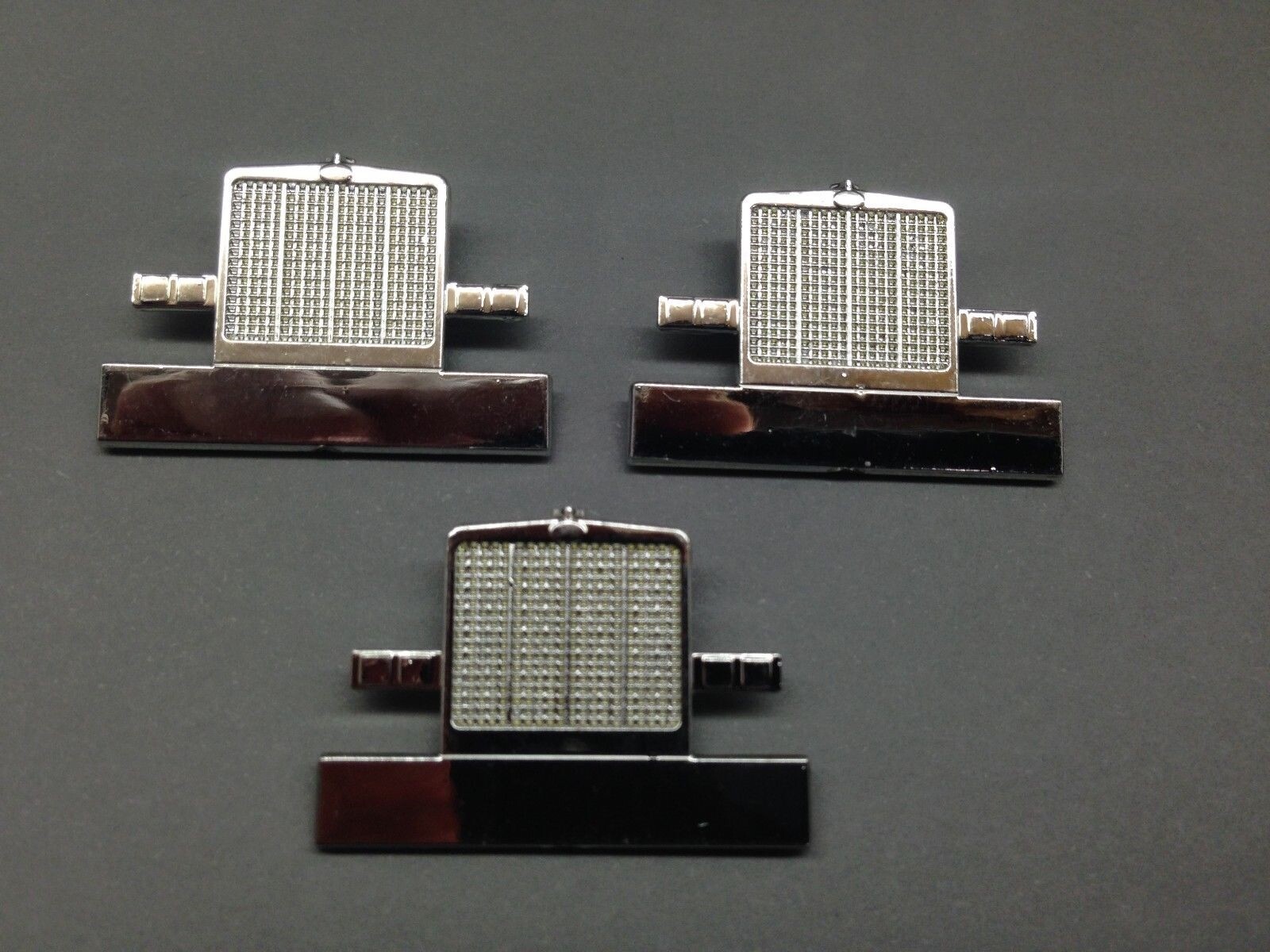 HO 1:87 Promotex # 5386 Peterbilt Grills – New Style (3 pcs.)