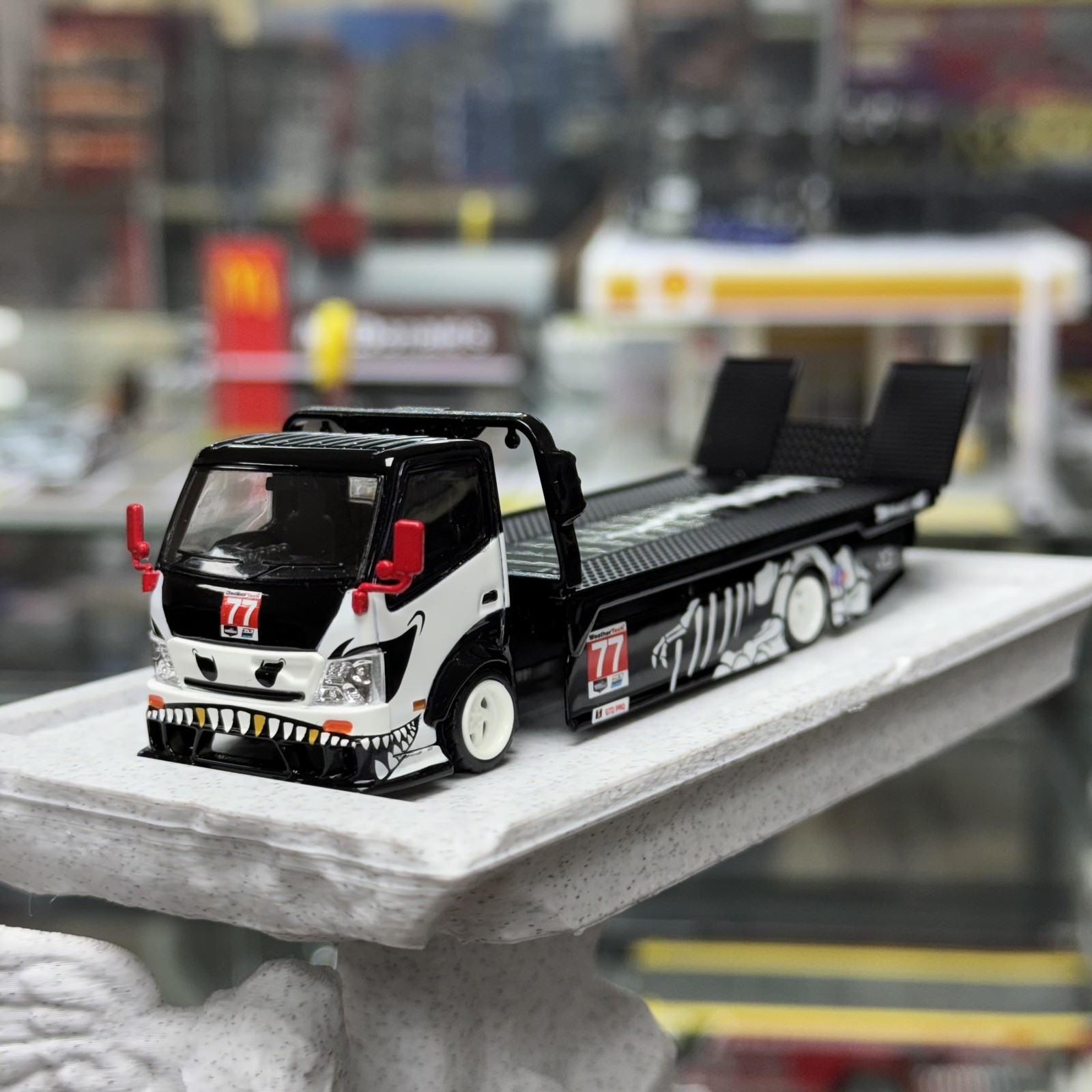 1:64 H300 77# Flatbed Transport Trailer Simulated Alloy Car Model Cool Gift