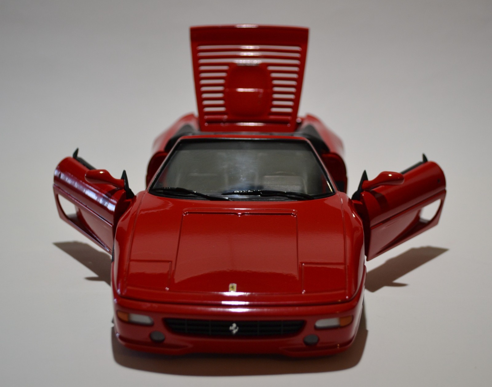 1/18 UT Models Ferrari 355 Spider Rosso Corsa No Box