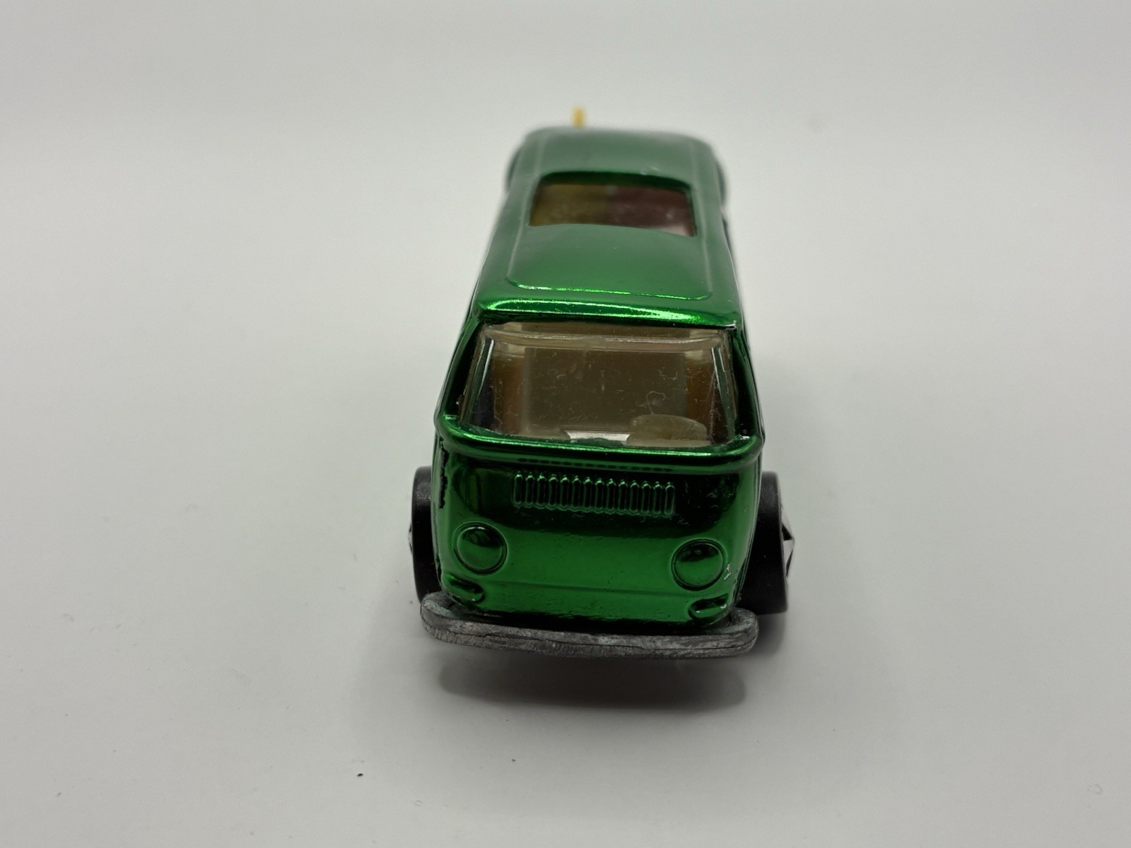 Hot Wheels Redlines Volkswagen Beach Bomb rear loader SAL reproduction green