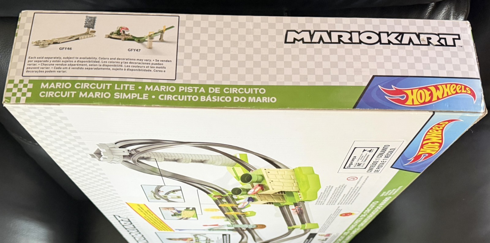 Brand New Sealed Hot Wheels 1:64 Mario Kart Mario Circuit Lite Track Set Playset