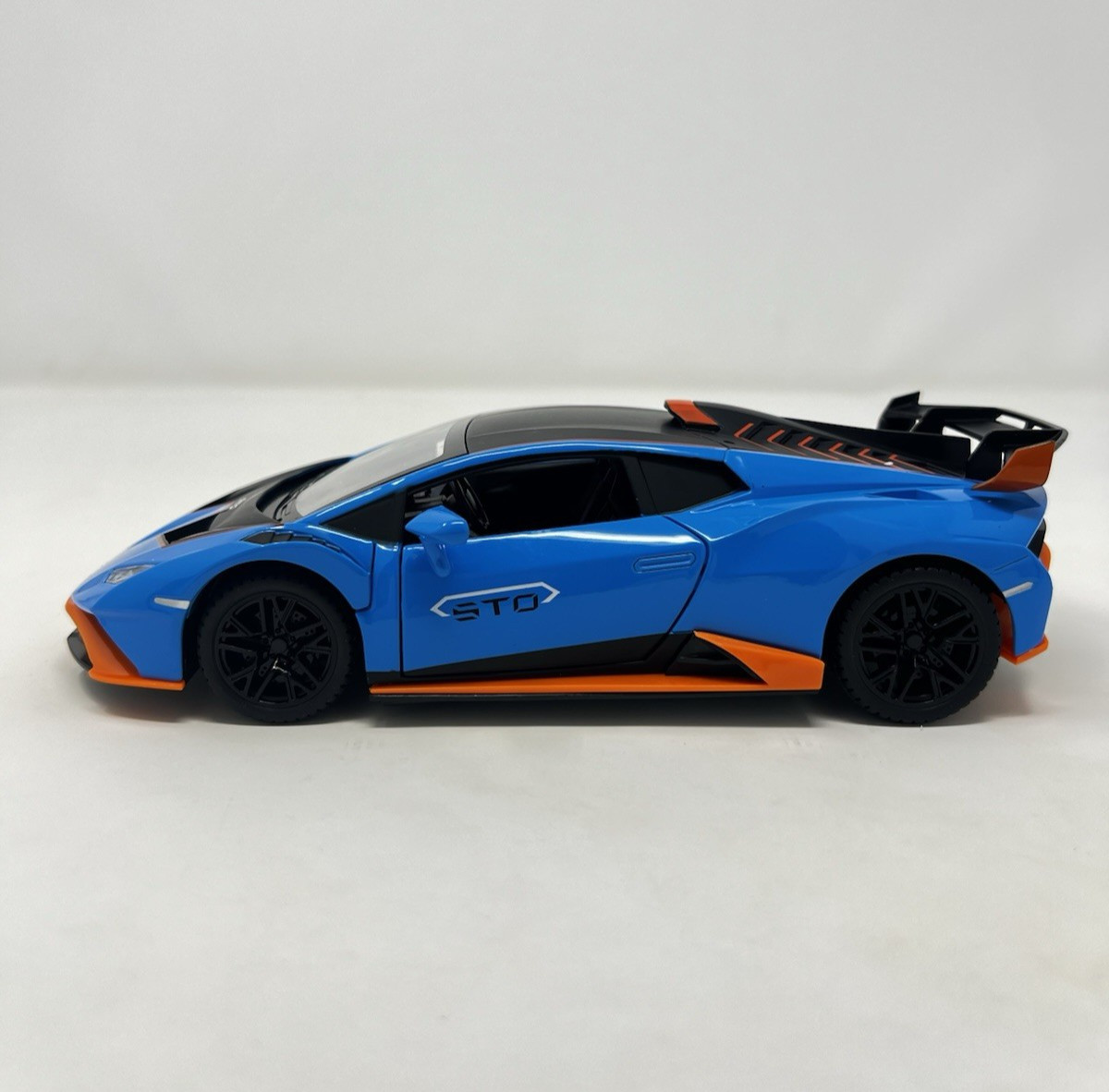 1/24 Diecast Lamborghini STO | Realistic Blue Super Car Model | Toy Car