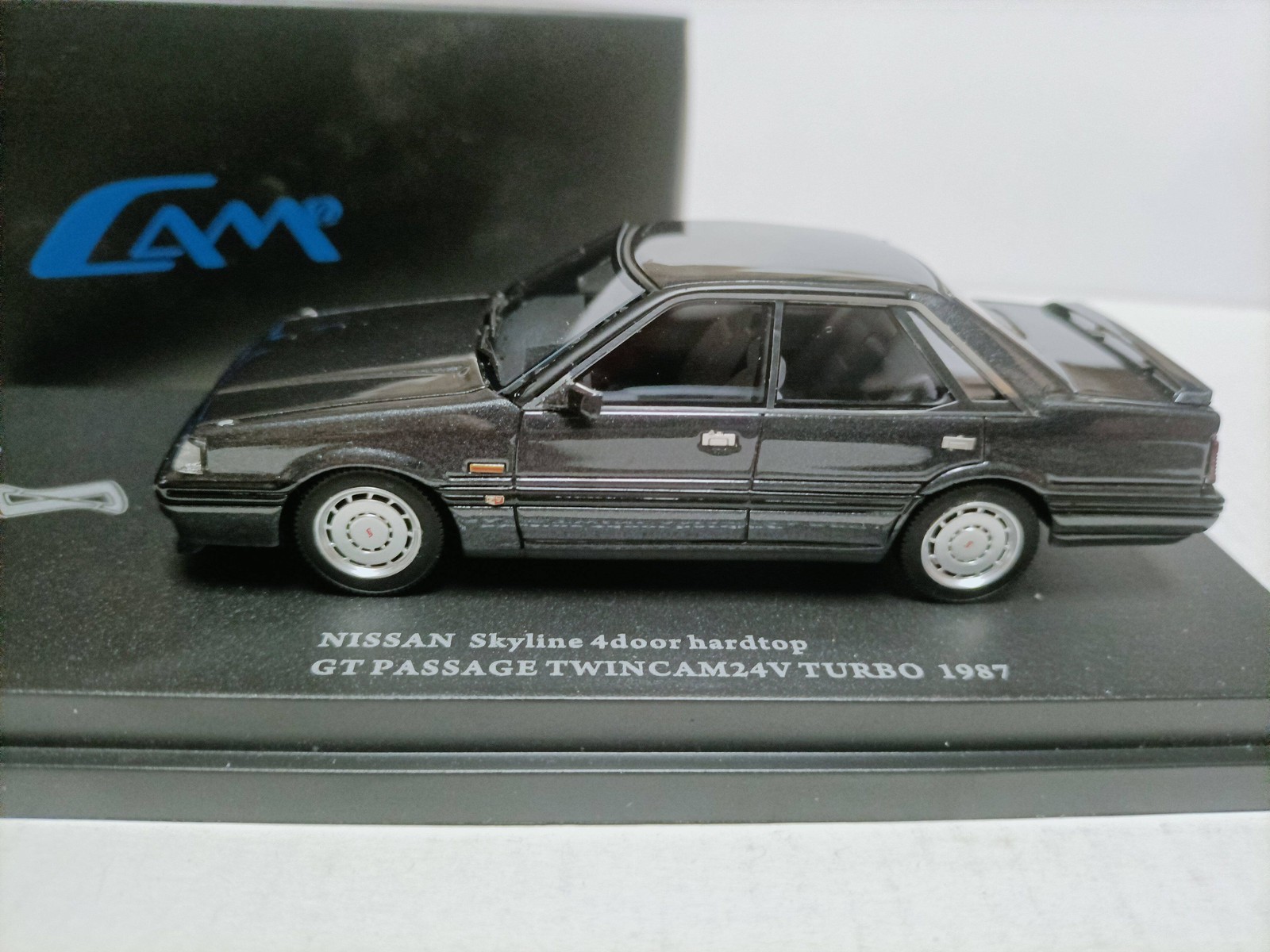 CAM 1:43 Nissan Hardtop Modified GT Turbo Twincam 24V Metallic Gray Car Model