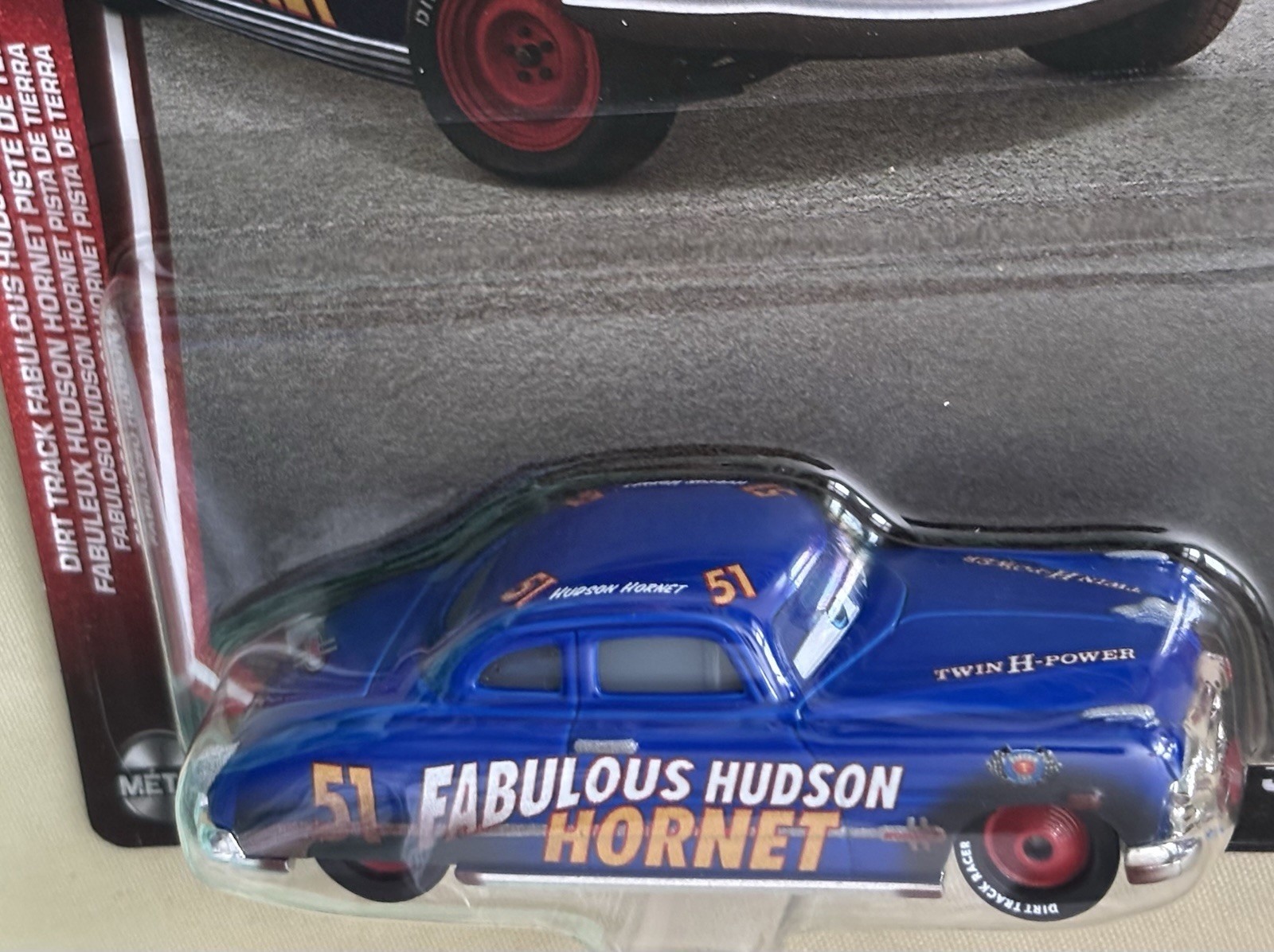 20 YEARS DISNEY/PIXAR CARS 3 DIRT TRACK FABULOUS HUDSON HORNET