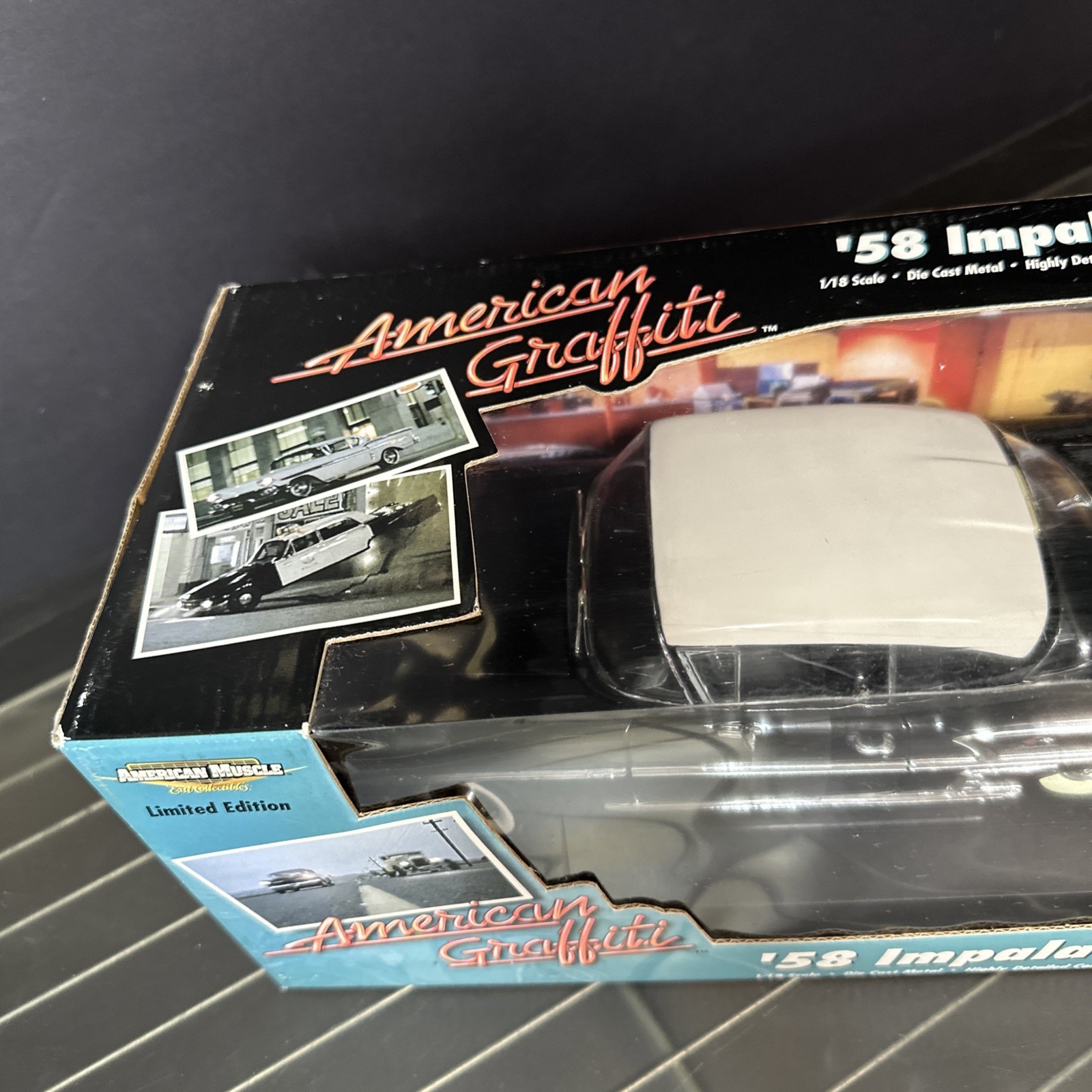 Chev ’58 Impala {NEW} American Graffiti Black & White 1:18 Ertl American Muscle