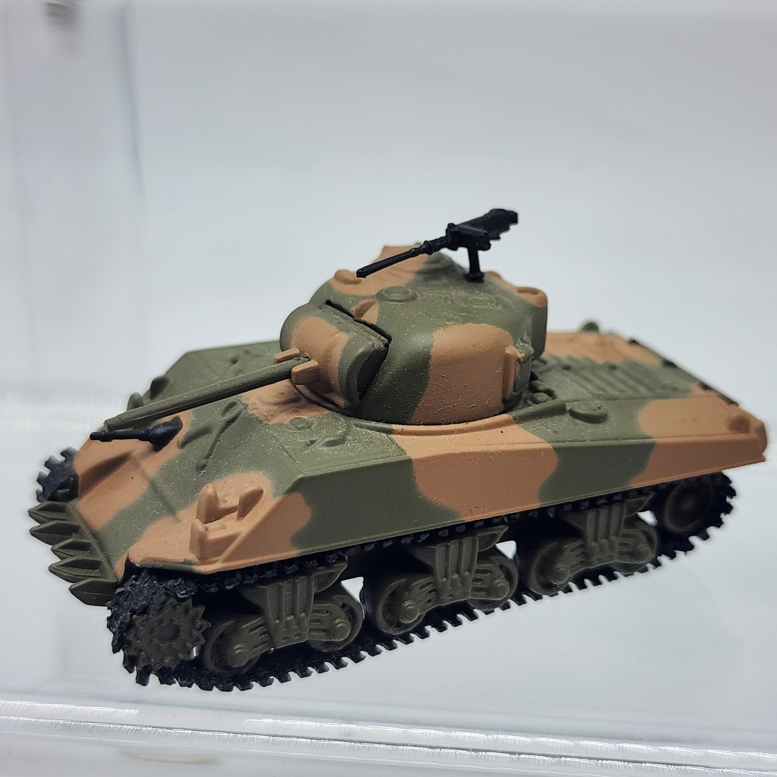 Johnny Lightning Military WWII M3 Grant Tank Chevy Staff Car Sherman Tank Lot