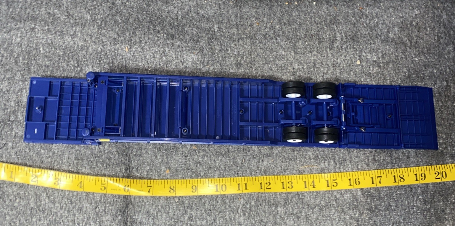 First Gear 1/34 Freightliner Cascadia Semi Ledwell Trailer United Rental Tractor