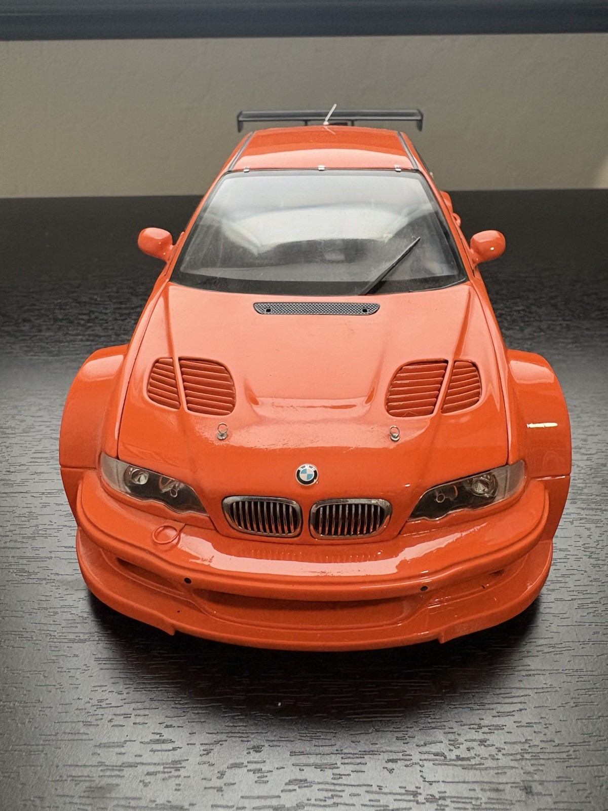 1:18 Minichamps BMW E46 M3 GTR Street 2001 – Orange