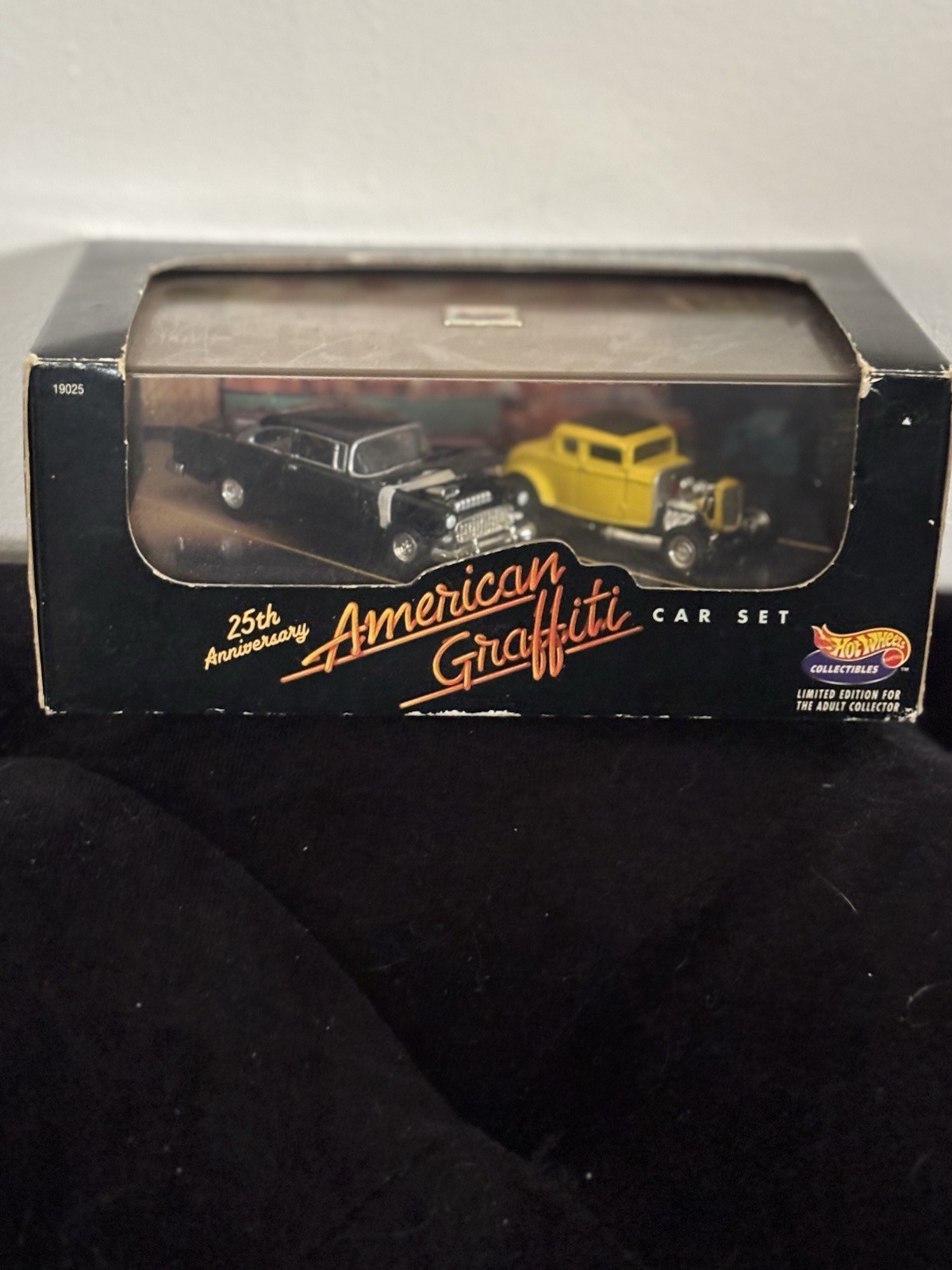 Hot Wheels 1:64 1998 American Graffiti Mel’s Drive-In 2 Car Set #19025 LE F0168