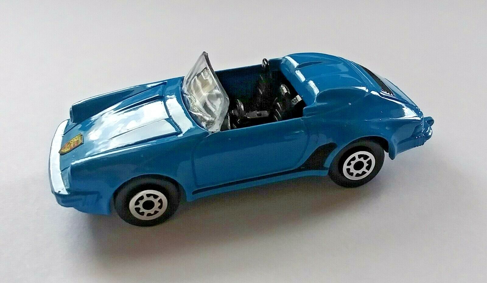 Porsche 911 Speedster Blue Convertible Die Cast Metal Car Maisto Mint Loose Cond