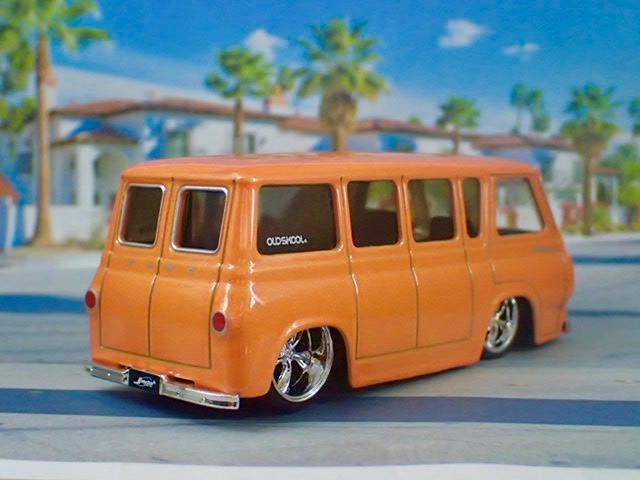 Slammed 1965 Ford Econoline V8 Window Van Hot Rod 1/64 Scale Limited Edition P
