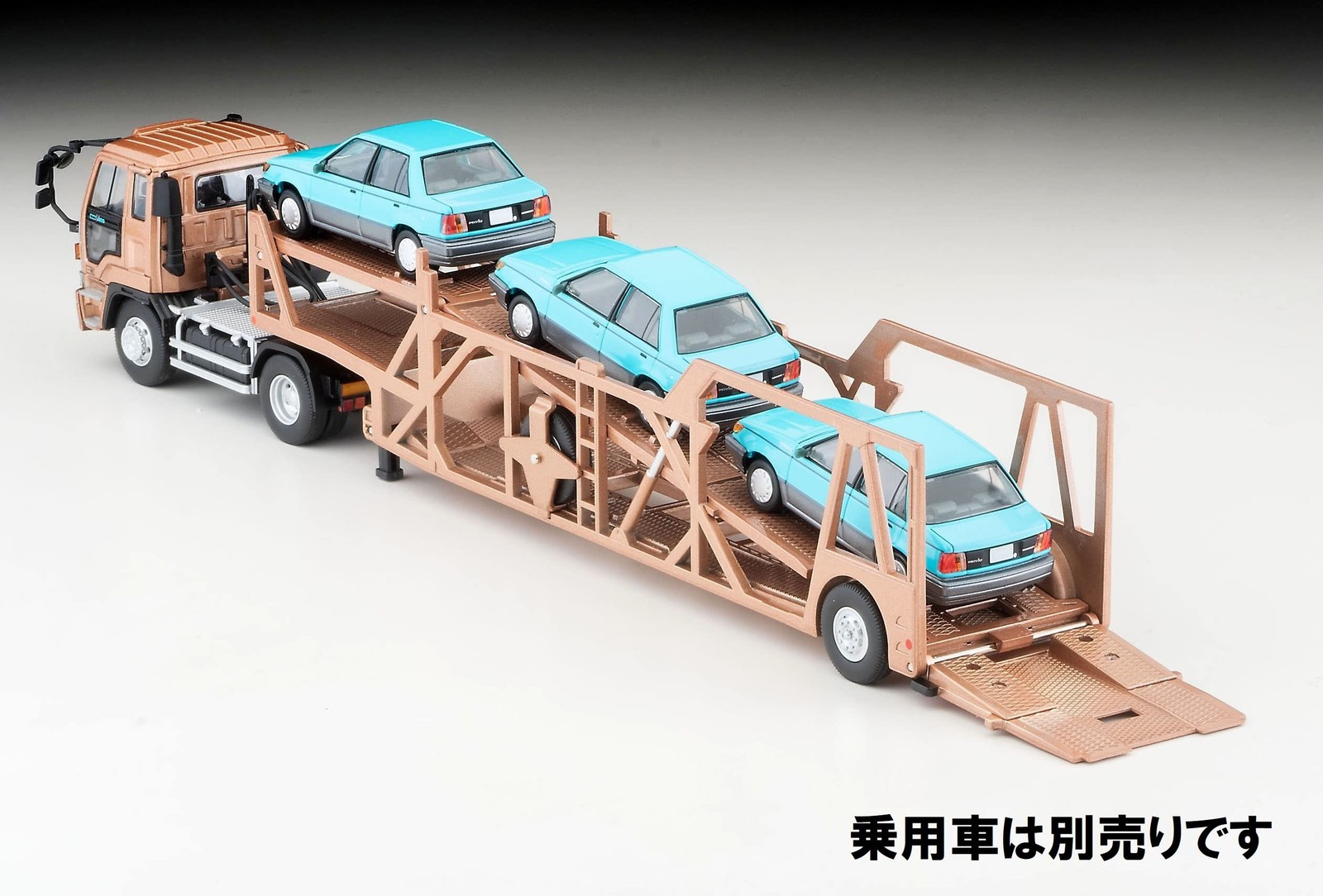 Tomica Limited Vintage Neo 1/64 LV-N225c Isuzu 810EX Car Transporter Model Japan