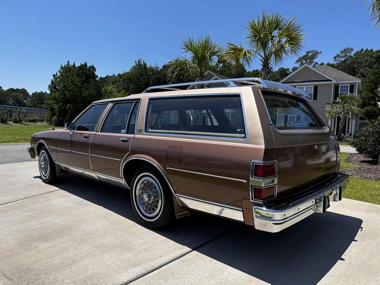 1985 Chevrolet Caprice Estate Station Wagon Beige Metallic in 1:18 scale by MCG
