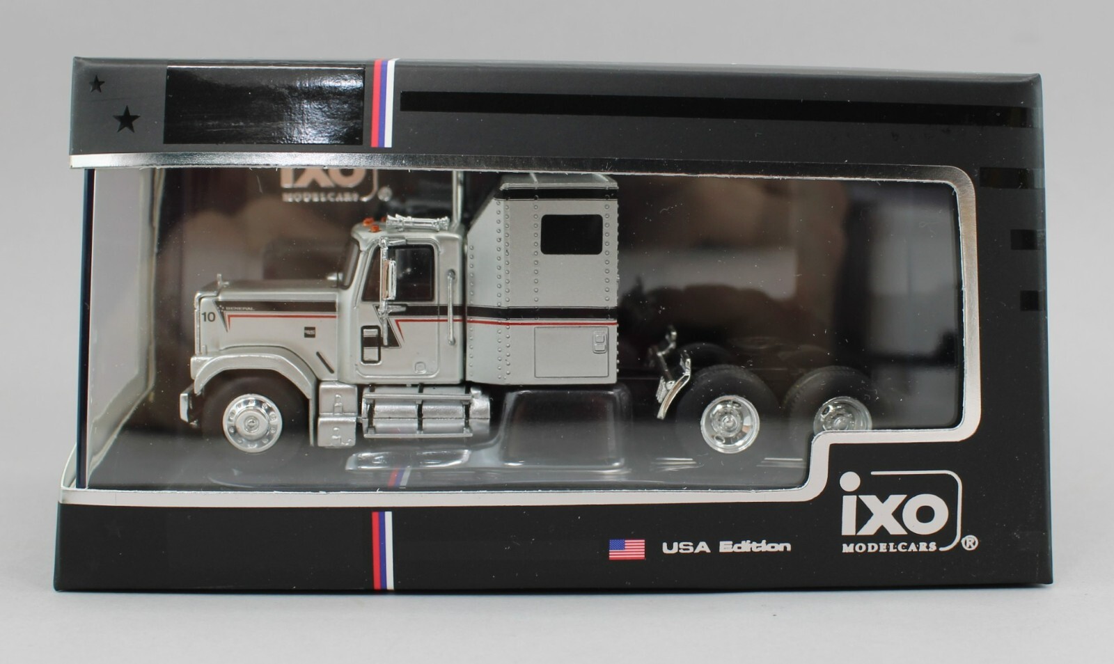 1:64 IXO Models *SILVER & BLACK* 1980 GMC General Semi Truck *NIB*