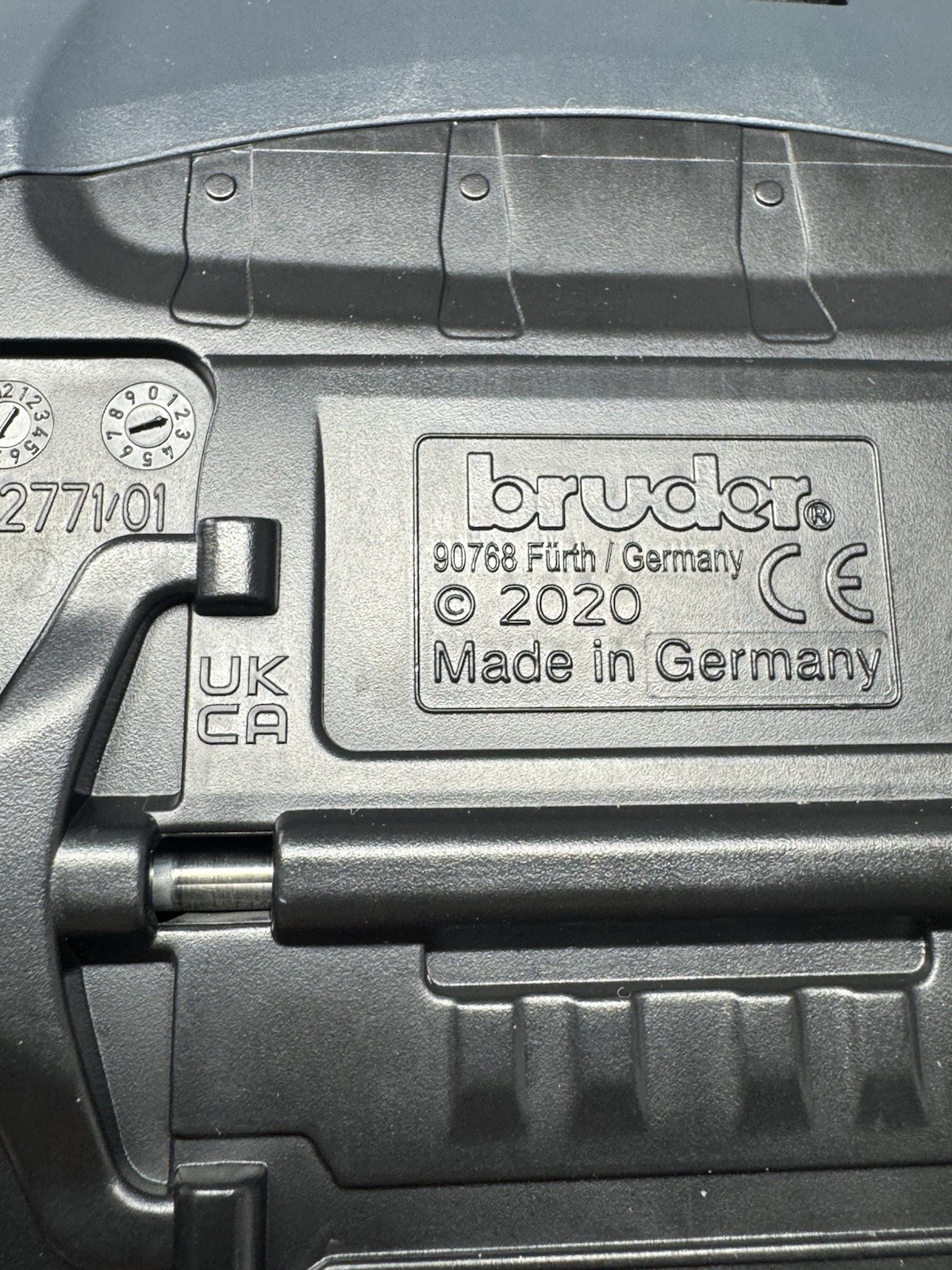 Bruder Brown UPS Mercedes-Benz Sprinte Delivery Truck Van 1/16