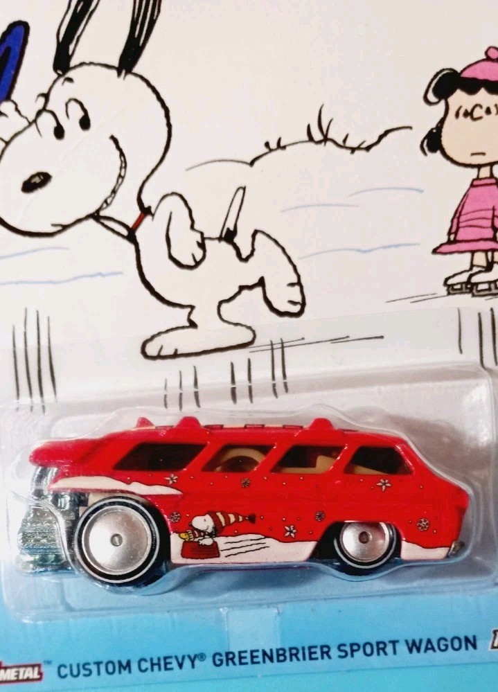 Hot Wheels Peanuts Pop Culture Assortment Lot of 4 2014-2016 Real Riders NIP
