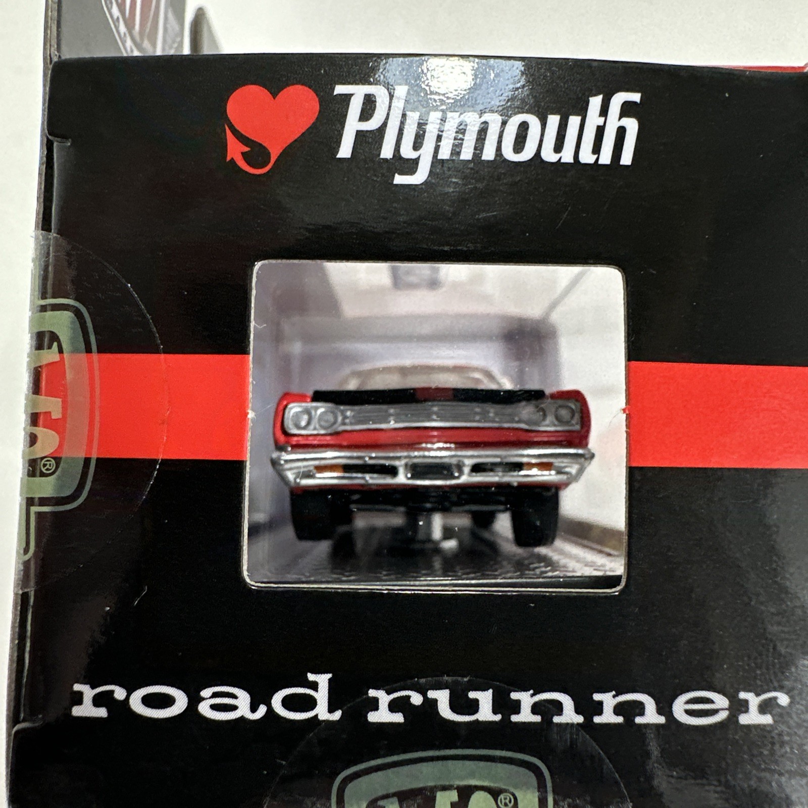 1969 Plymouth Road Runner HEMI Red/Black M2 Machines R91 25-35 New in Package