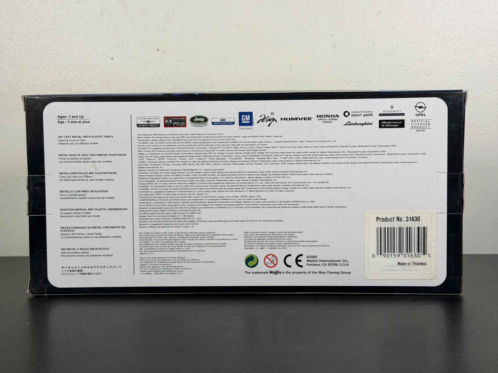 Maisto Special Edition 1:18 Mercedes-Benz A-Class Long Version Diecast Car Red