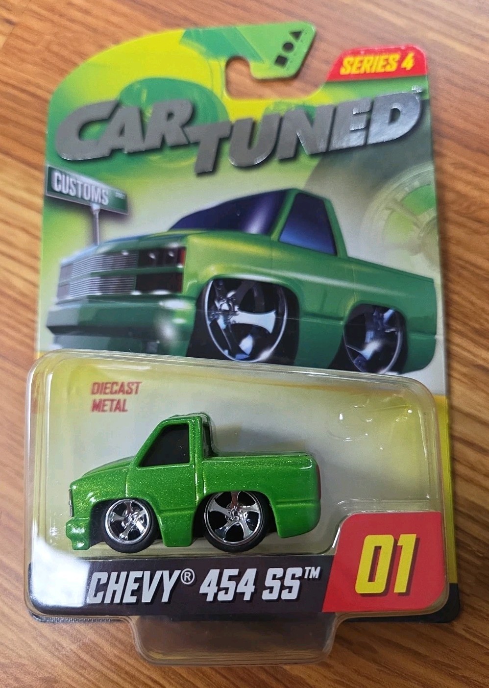 MGA Entertainment 2025 Car Tuned Customs ’90 Chevy 454 SS #01 Green Series 4
