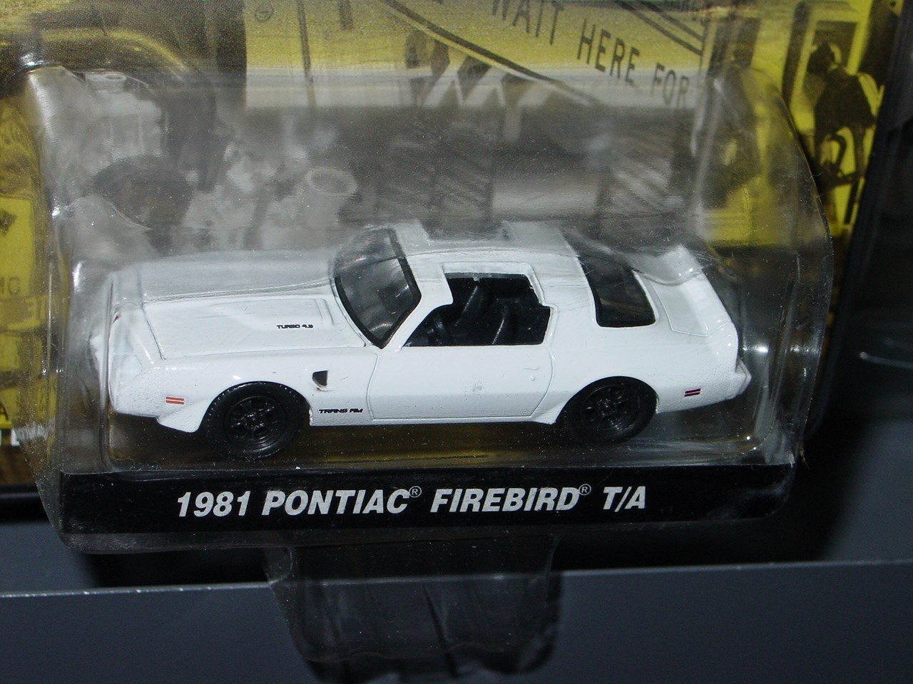 GREENLIGHT 1981 PONTIAC FIREBIRD T/A MUSCLE CAR -White, -NICE!