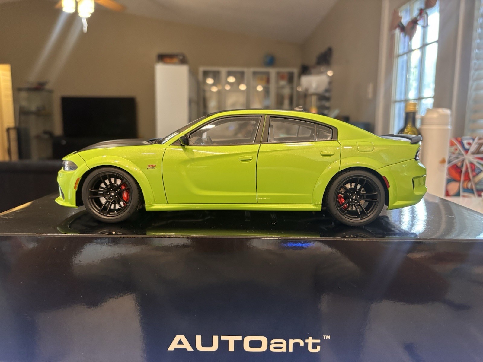 Autoart 1/18 Dodge Charger Scat Pack In Sublime