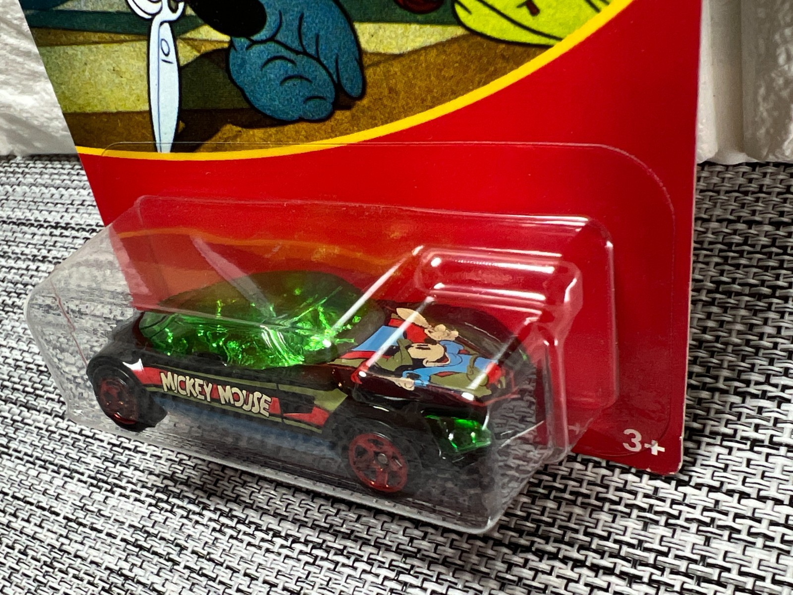 Hot Wheels Disney Brave Little Tailor 4/8 Avant Garde Black/Blue