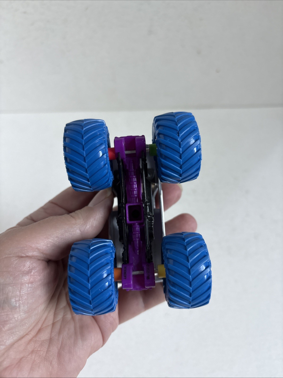Monster Jam Rainbow Blast Monster Truck 1:64 Retired Multi-Color