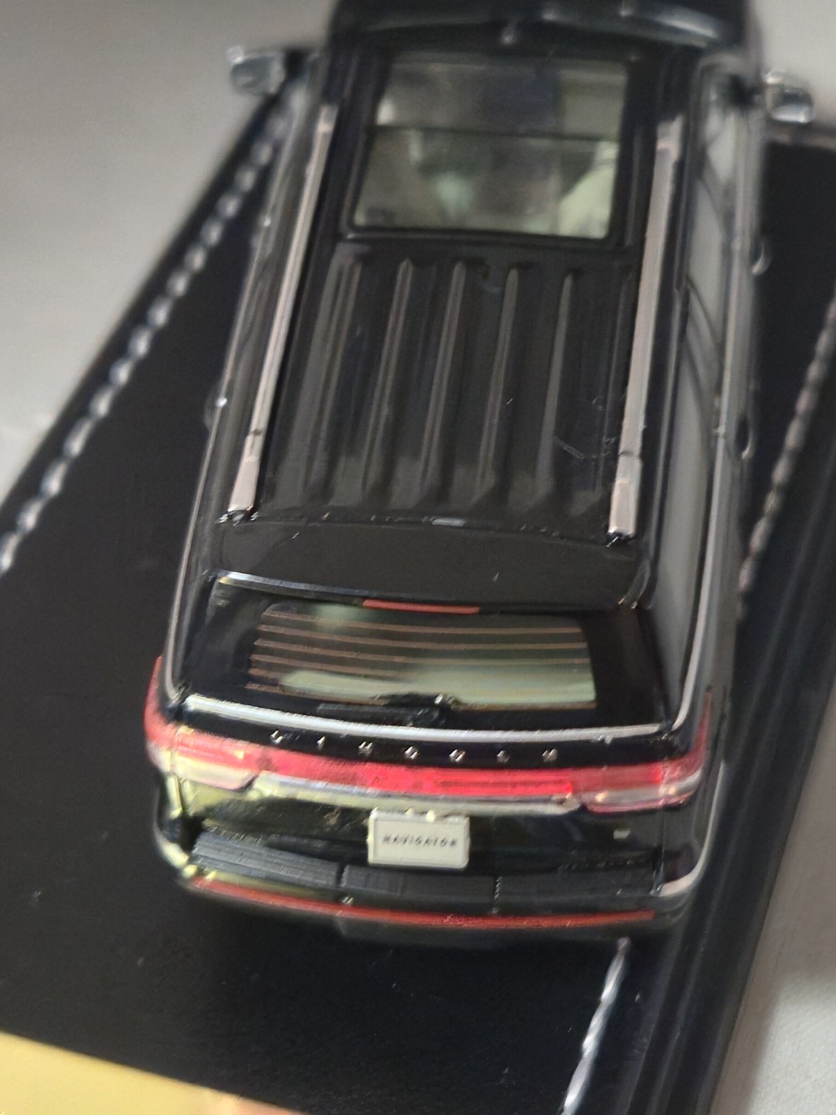 WTX 1:64 Lincoln Navigator SUV Black In Arylic Case.