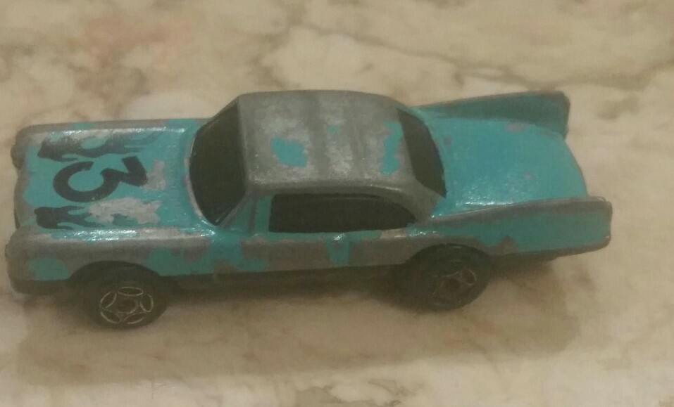 Vintage die cast and plastic car unbranded No 3