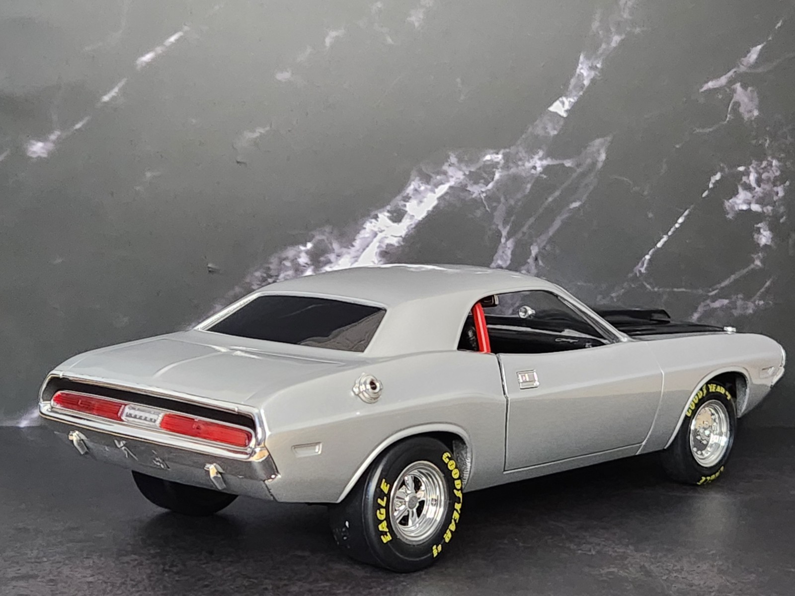1/18 ERTL 1970 CHALLENGER-CUSTOM BUILT-READ DESCRIPTION FULLY!!