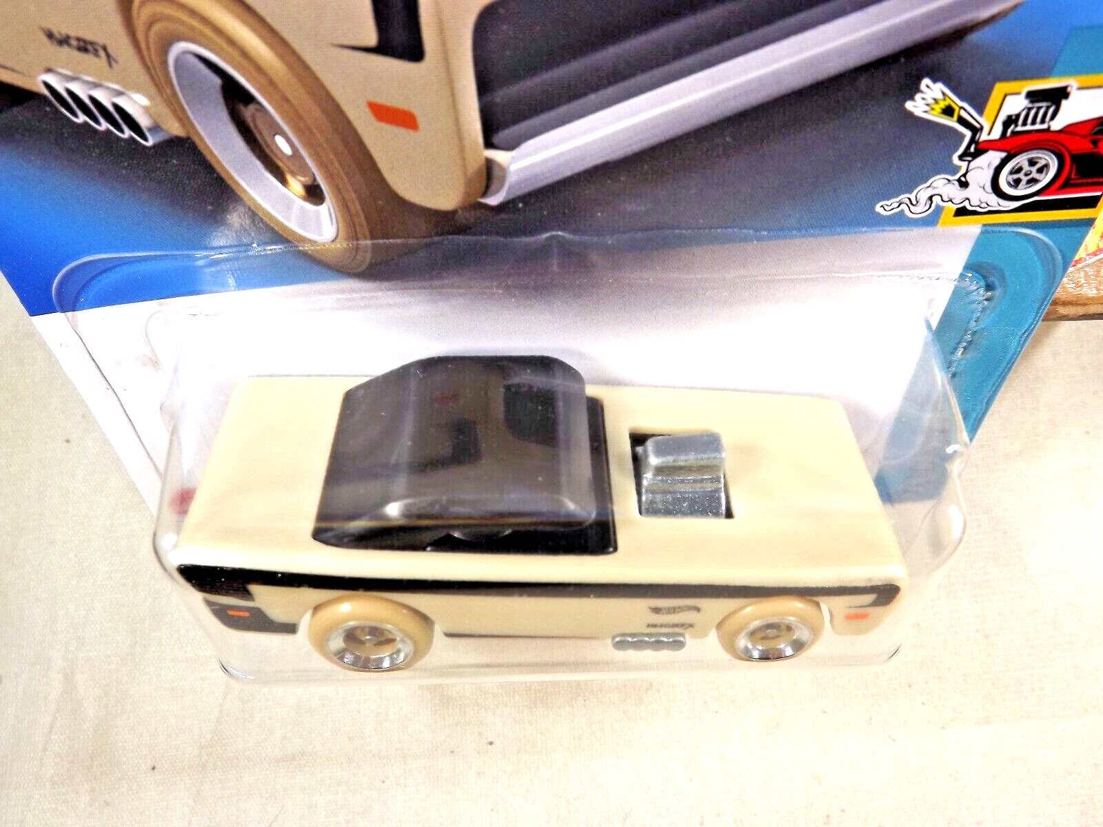 2024 Hot Wheels #228 Tooned 5/5 SMALL BLOC Tan-Black w/Tan Wheel Chrome Rim 4 Sp