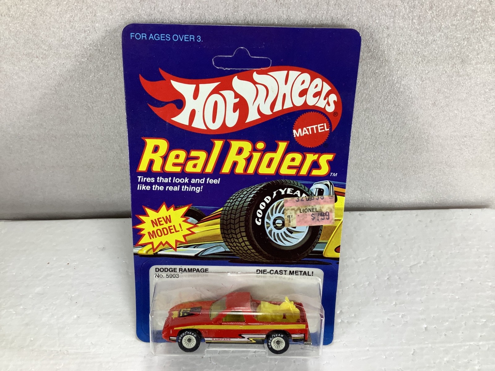 Hot Wheels Real Riders Red Dodge Rampage 5903 Gray wheels Diecast UNPUNCHED BP