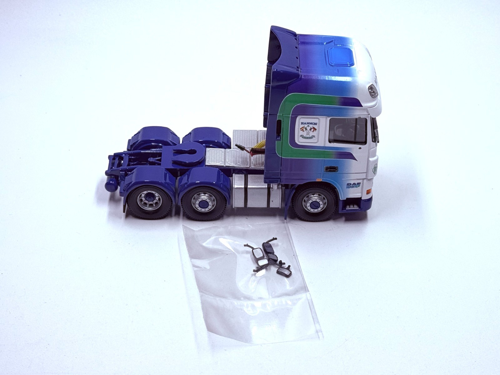 CORGI DAF XF105 TRACTOR UNIT MODEL ONLY HANNON INTERNATIONAL TRANSPORT CC14107