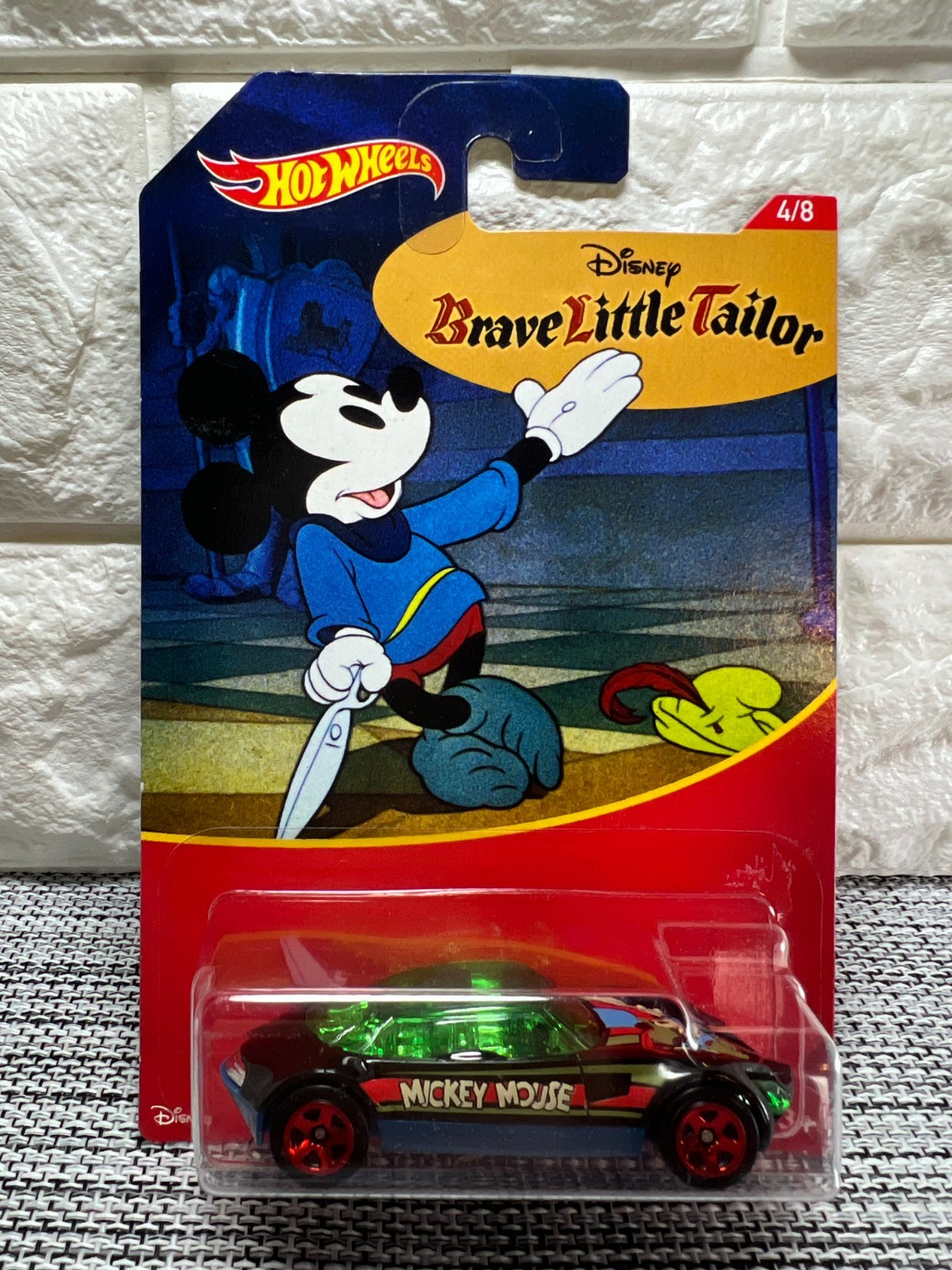 Hot Wheels Disney Brave Little Tailor 4/8 Avant Garde Black/Blue