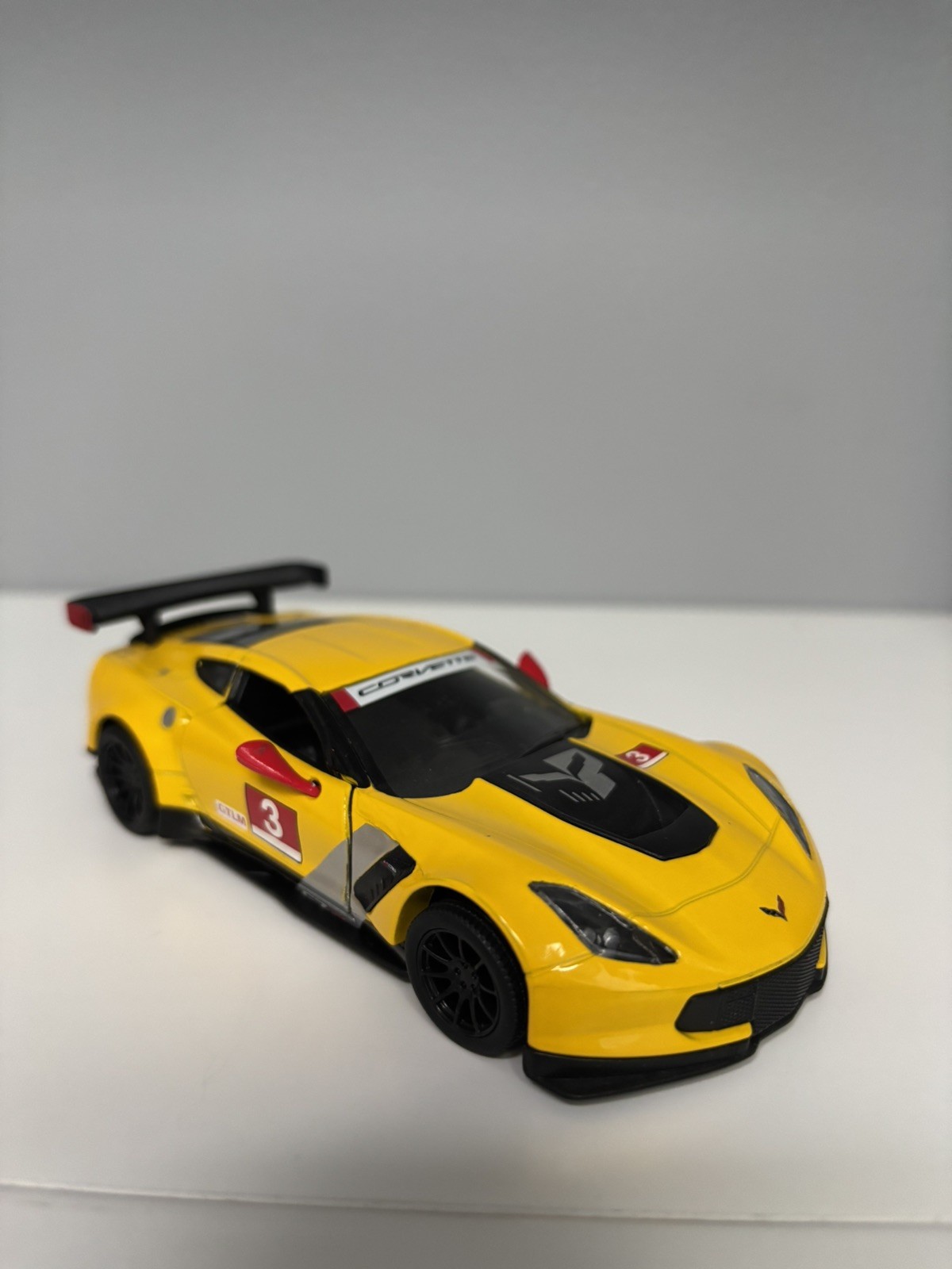 2016 Chevrolet Corvette C7 R Diecast 1:36 Scale 5” Toy Race Car IMSA GTLM Chevy