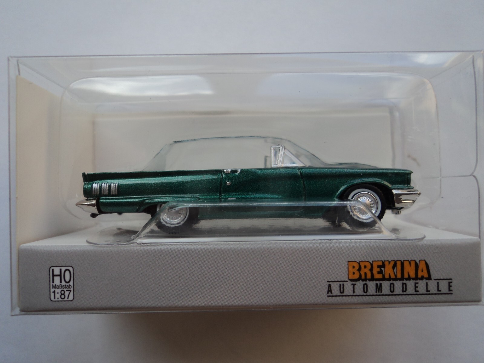 BREKINA 1960 FORD THUNDERBIRD CABRIOLET GREEN Convertible HO 1/87 PLASTIC