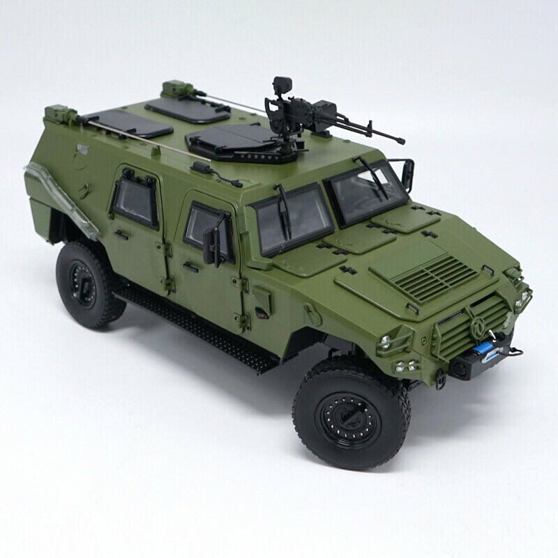1:18 Dongfeng New Warrior China 70th Anniversary Parade Armored Diecast Model