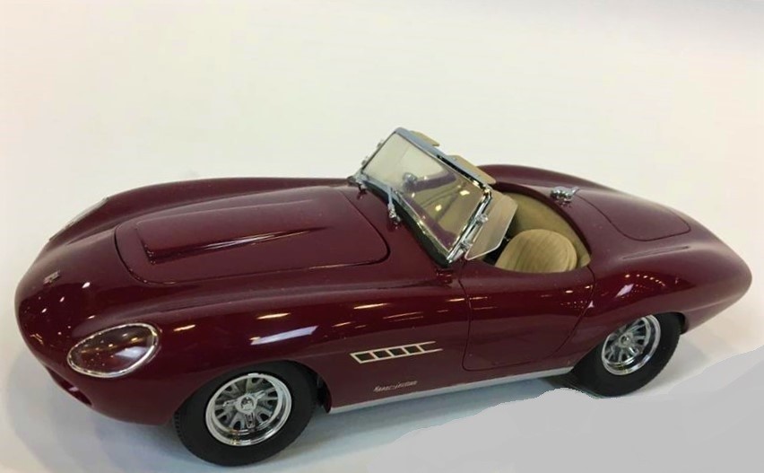 Concept Car w/ 57Chevy55 Corvette V8 Engine 1963 Custom Built 1:24Race18Model12