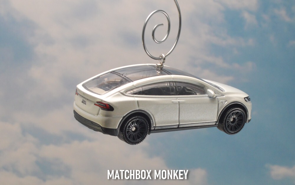 NEW Tesla Model X Electric SUV Crossover Car Christmas Ornament 1/64 Elon Musk