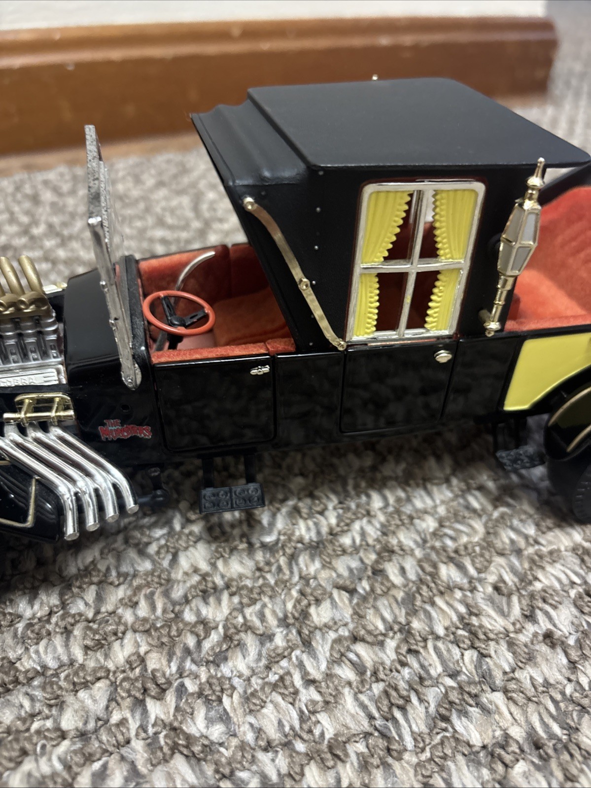 Munsters Koach Black 1:18 Ertl | 33036