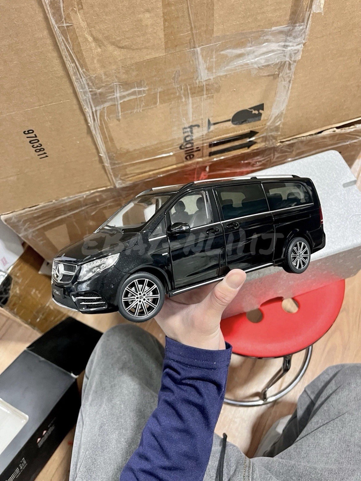 1:18 Scale Mercedes-Benz Vito Viano LWB Black Bus Minivan Diecast Model Car