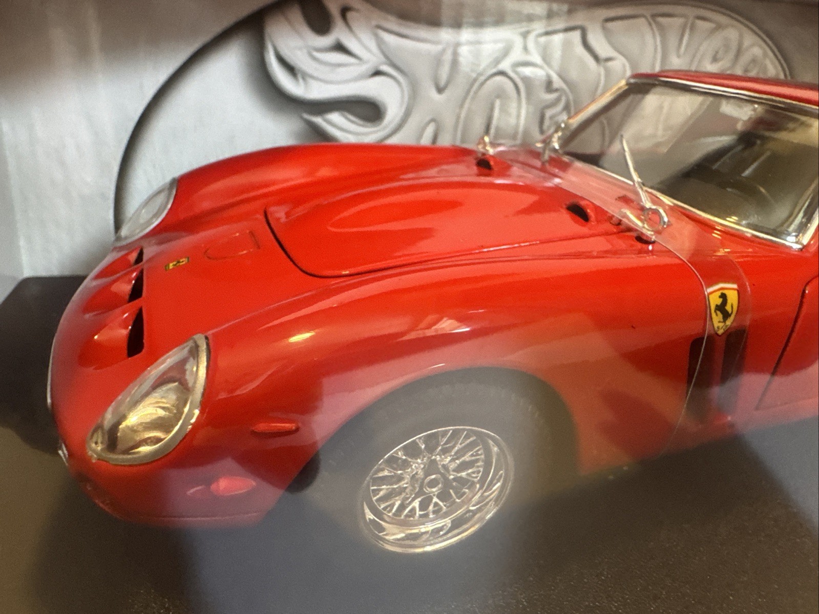 NIB Hot Wheels 1:18 DieCast 1962 Ferrari 250 GTO Rosso Corsa Racing Red