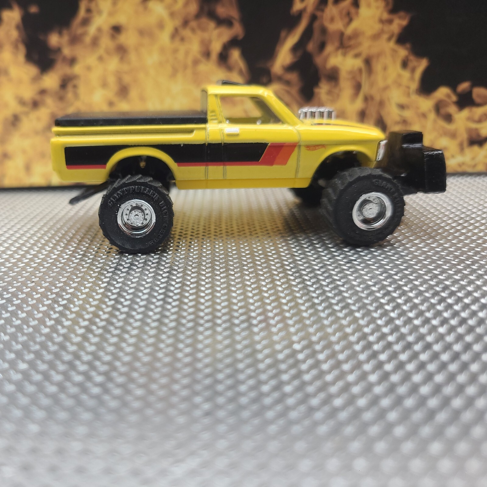 CUSTOM BUILT 1:64 GreenLight Chevy ❤️ 4×4 CHEVEROLET HOTROD PULLING TRUCK puller